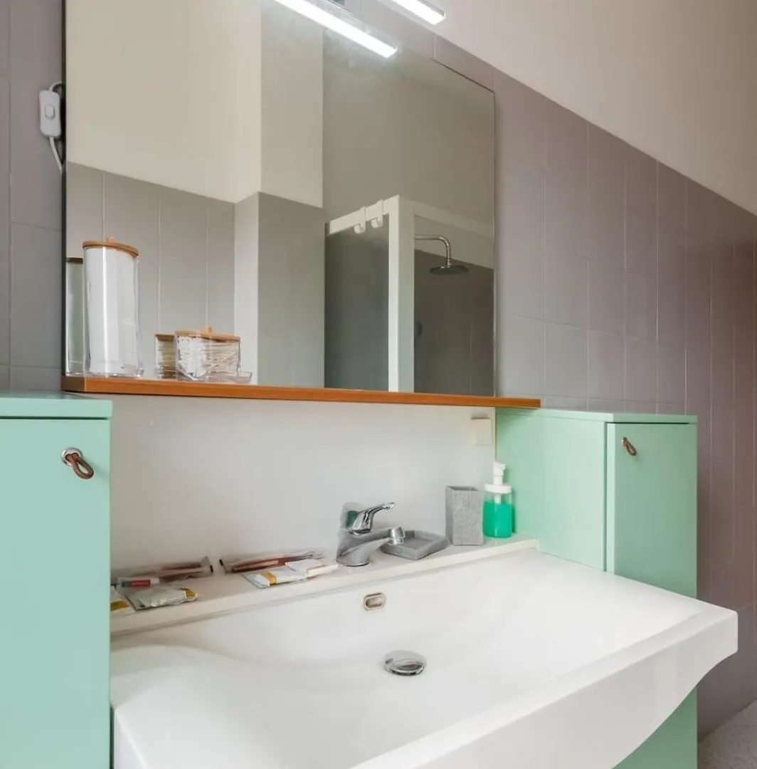 Myhome Milano 0*,  Italia